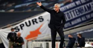 Моуриньо е петият мениджър с 200 победи във ВЛ