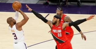 Финикс пречупи Портланд, победи за Клипърс и Милуоки