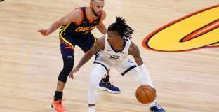 Мемфис се класира за плейофите 