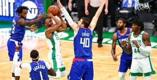 Лейкърс загуби от Финикс, Клипърс от Бостън