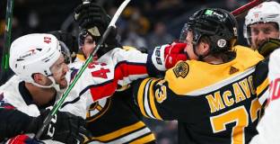 Бостън и  Колорадо се доближиха до следващия кръг