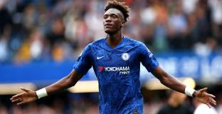 Дрогба: Ейбрахам е взел нещо от мен