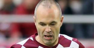 Иниеста разкритикува Барселона заради Шави