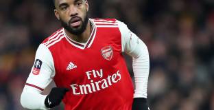 Арсенал възобновява преговорите с Лаказет
