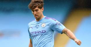 Джон Стоунс възнамерява да остане в Ман Сити