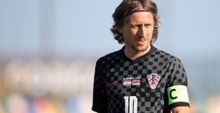 Модрич: Няма да коленичим 