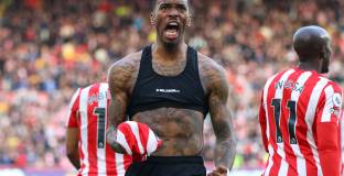 Тоуни стана жертва на расизъм 