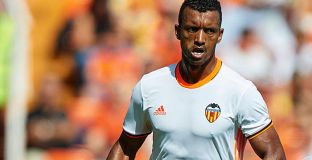 Нани пристигна в Рим за да завърши трансфера си в Лацио 