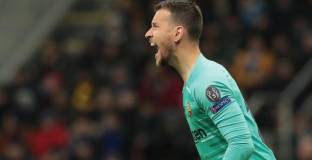 Барселона е готова да се раздели с всички, освен с трима