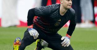 Нойер се оттегли от националния отбор на Германия 