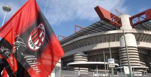 УЕФА отложи делото за нарушенията на Милан