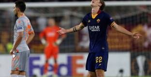 Рома иска да продължи с Дзаниоло