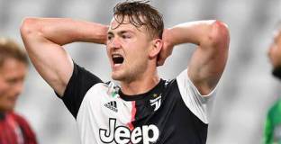   Де Лигт завърши преговорите с Челси