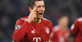   Челси се обърна към Левандовски 