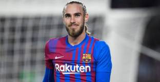 Мингеса остава в Барселона