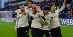 Ливърпул без проблем с Кристъл Палас (видео)