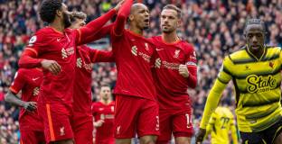 Ливърпул достигна първо място в лигата с победа (видео)