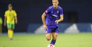 Барселона може да купи двама през януари