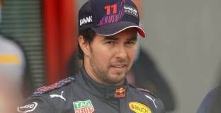 Перес: Ред Бул не ми пречи да се боря с Верстапен 