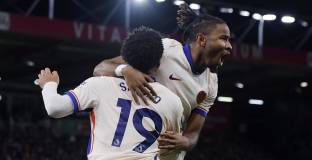 Челси с късен успех в Борнемут (видео)