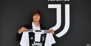 Ювентус подписа с талант на Барселона 