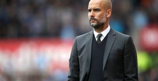 Манчестър Сити търси двама защитника