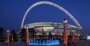 Ман Сити ще премине през Челси за финал