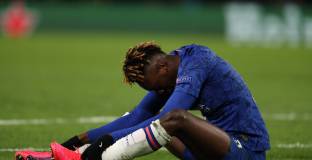 Ейбрахам отново се контузи