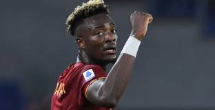  Арсенал работи над пет варианта за нападател 