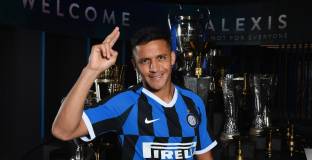 Санчес прекратил общуването си с играчите на Юнайтед