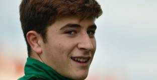 Барса е близо до трансфер на халф от трета дивизия