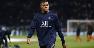 Феновете на ПСЖ освиркваха Мбапе