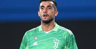 Ювентус възнамерява да подпише с Перин