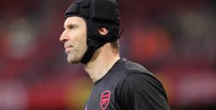 Челси не е предлагал на Чех да се върне 