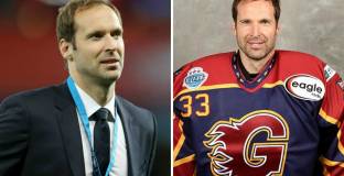 Чех ще продължи работа в Челси 