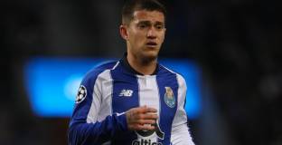 Милан желае да подпише с халф на Порто