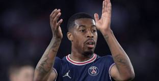   Челси предложи 47 милиона за Кимпембе 