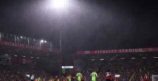 Борнемут спря Брентфорд и удължи серията си без загуба