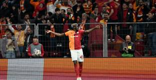 Байерн следи Осимен, но бъдещето на Кейн остава приоритет