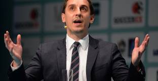  Невил иска бързо решение на въпроса с Роналдо 