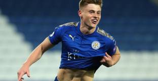  Нюкасъл Юнайтед отправи запитване за Харви Барнс 