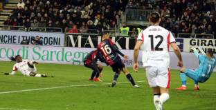 Леао отбеляза първия си гол за 2026-та г., за да донесе победата на Милан 