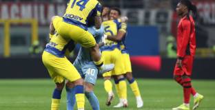  Милан претърпя шокиращо първо поражение от 24 кръга