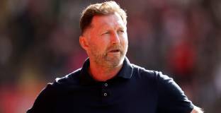 Саутхемптън взе решение за Хазенхютъл