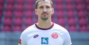 Адлер обяви за край на кариерата