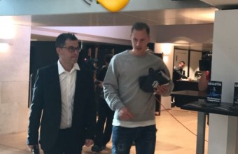 Играчите на Барса пристигнаха на Камп Ноу. Снимката е от преди час.