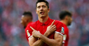 Елбер: Байерн няма нужда да търси заместник на Левандовски 