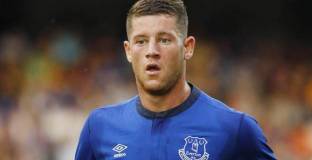 Челси готви нова оферта за Баркли