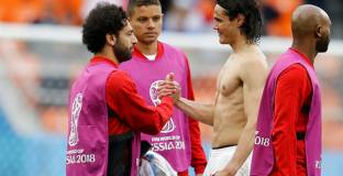 Кавани: Помолих Салах за фланелката 