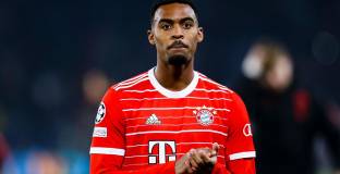 Хосе Енрике твърди, че Гравенберх ще премине в Ливърпул 